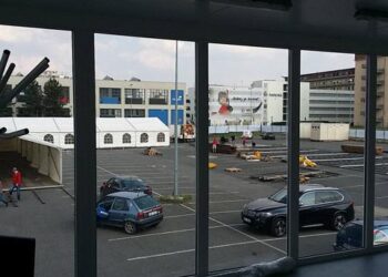 TV-studio-in-container